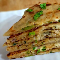 Aalu Cheese Paratha