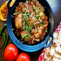 Shenwari Chicken Karahi Boneless / دجاج شنواري كاراهي بدون عظم